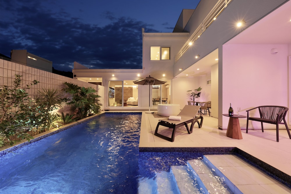 クリスタルヴィラ白良浜ビーチ 南紀白浜