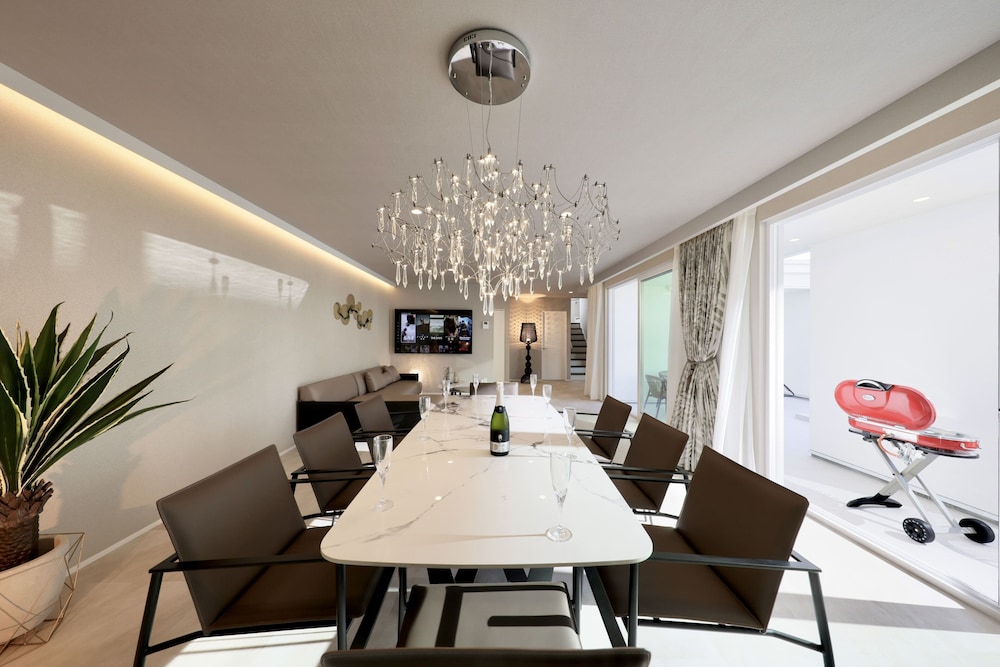 クリスタルヴィラ白良浜ビーチ 南紀白浜