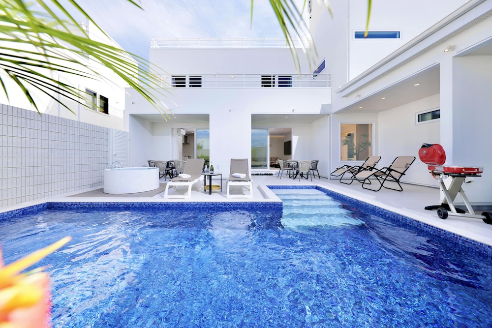 クリスタルヴィラ白良浜ビーチ 南紀白浜