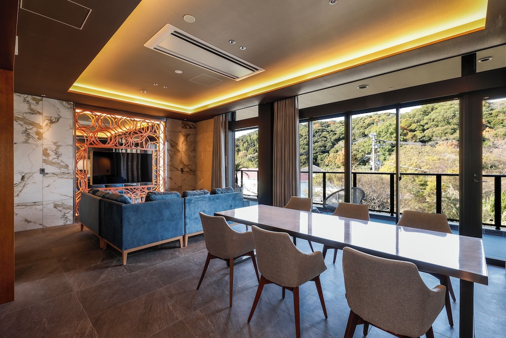 FIVE SPRING RESORT THE SHIRAHAMA 南紀白浜