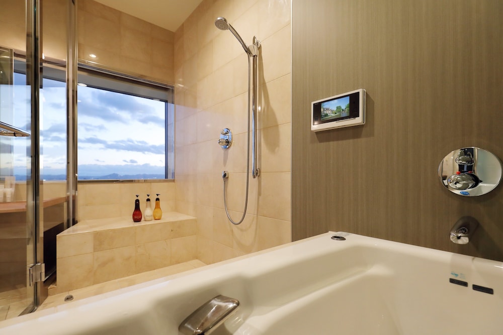ANA クラウンプラザホテル岡山 IHG ホテル 岡山