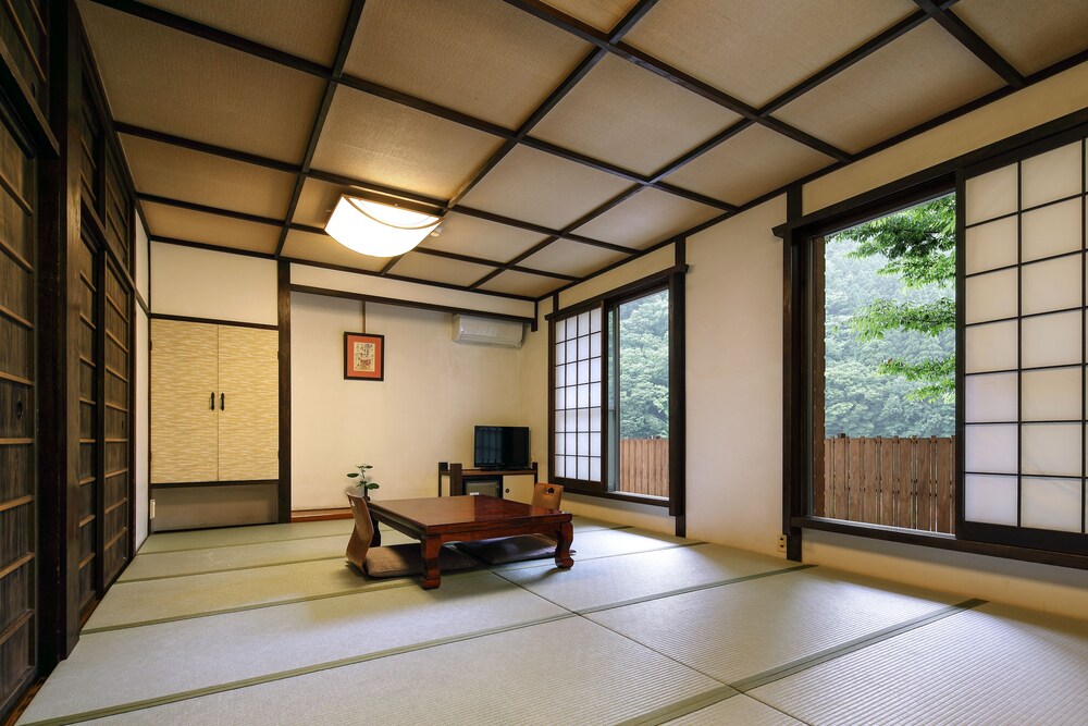ゆばらの宿 米屋 岡山