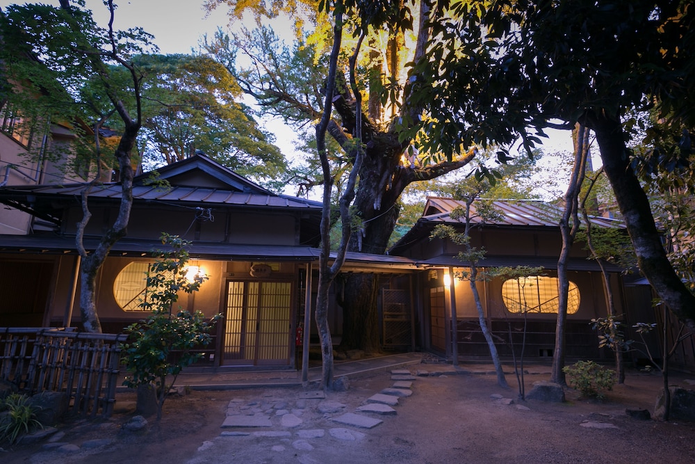 名泉鍵湯 奥津荘 岡山