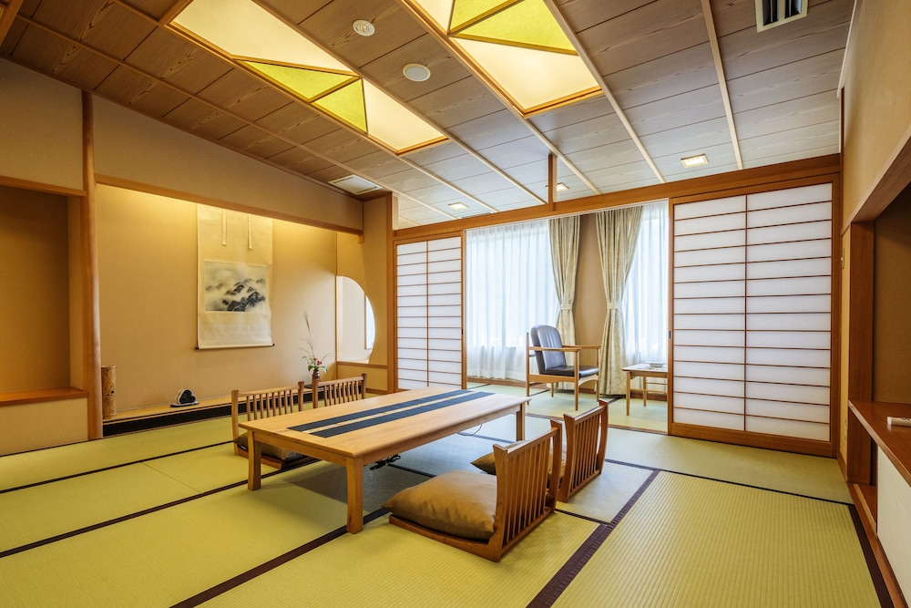 美作三湯 湯郷温泉 季譜の里 岡山