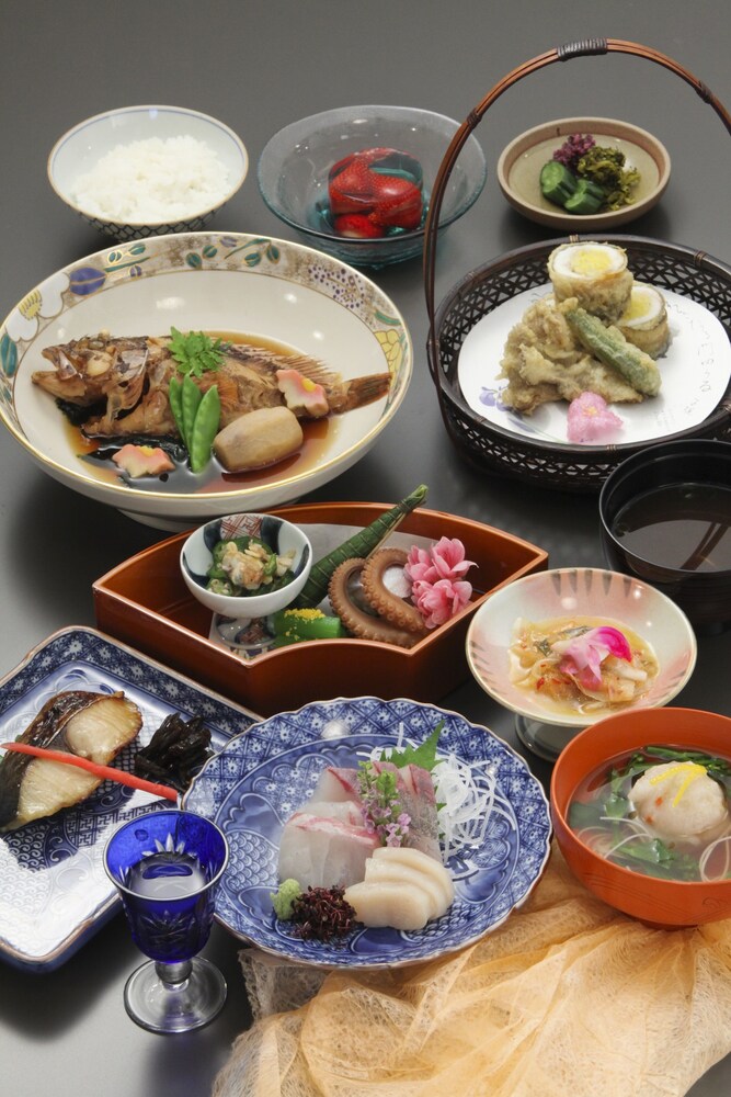 料理旅館 鶴形 岡山