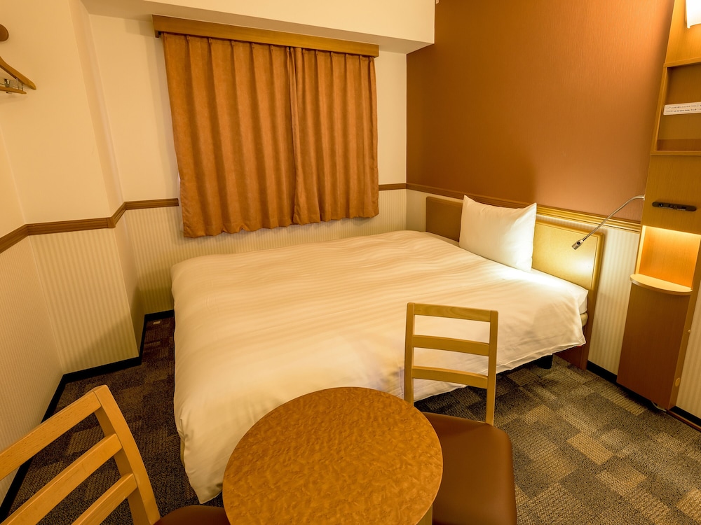 東横 INN 岡山駅西口右 岡山