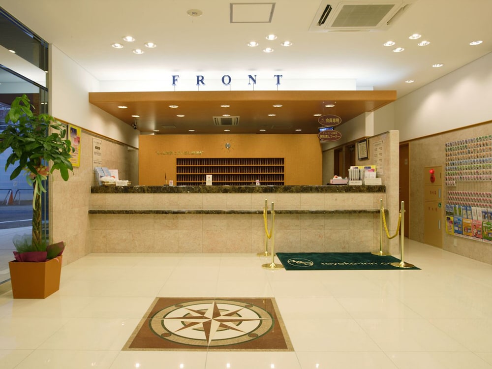 東横 INN 岡山駅西口右 岡山