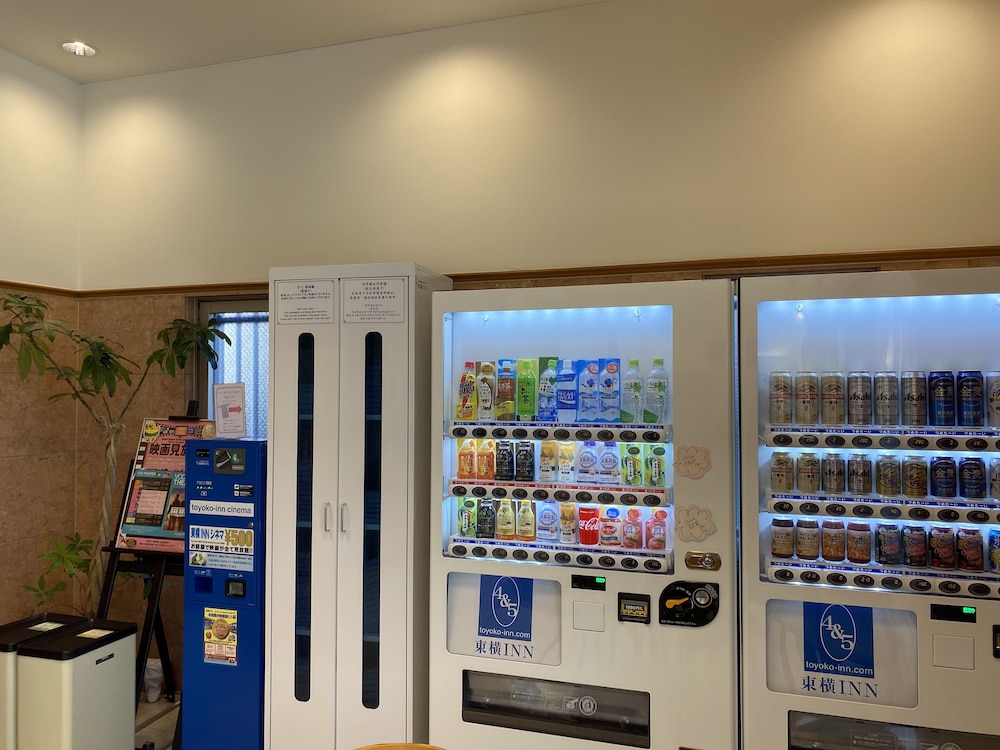 東横 INN 岡山駅西口右 岡山