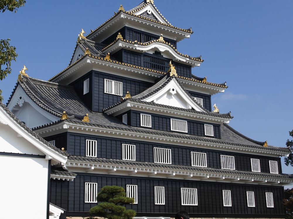 東横 INN 岡山駅西口右 岡山