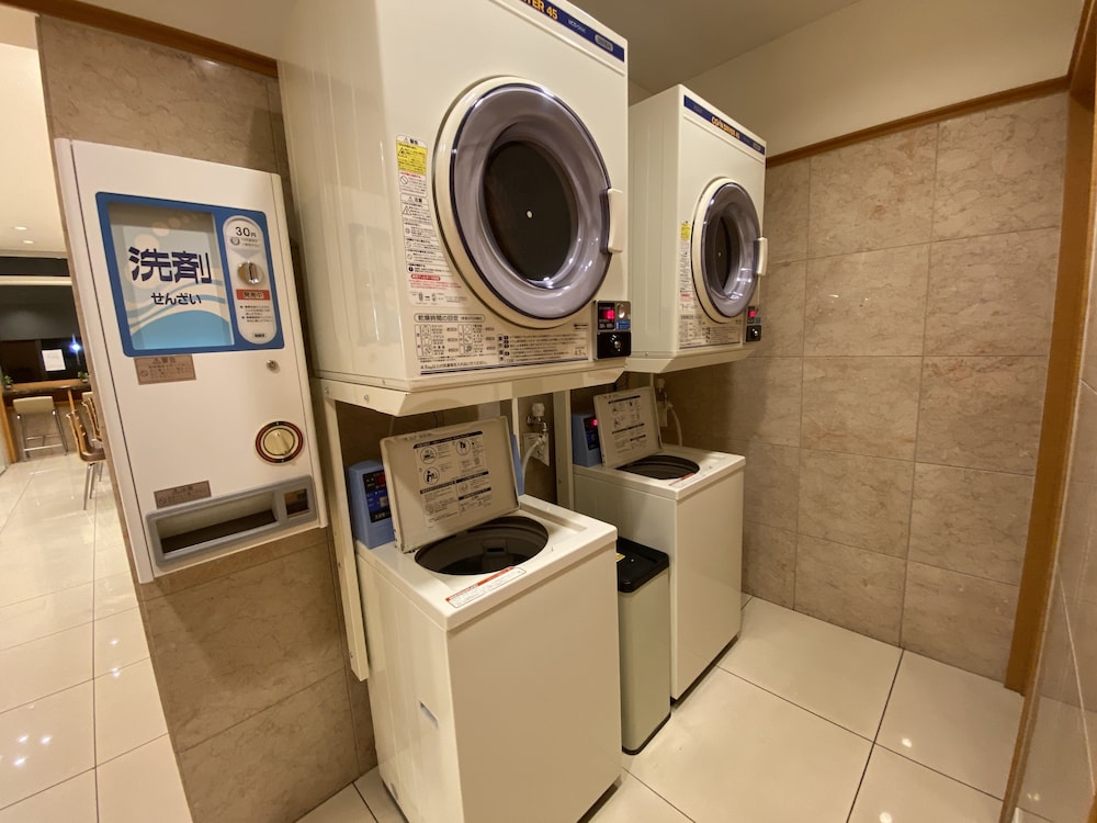 東横 INN 岡山駅西口広場 岡山