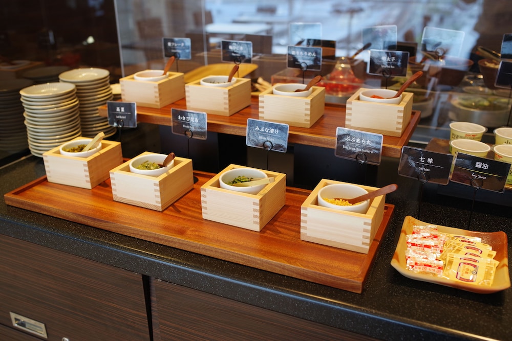 JR 西日本グループ ヴィアイン岡山 岡山