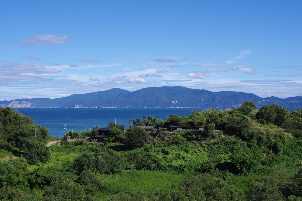 ペンション くろしお丸 岡山