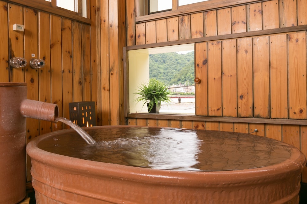 湯めぐりの宿 松の家 花泉 岡山