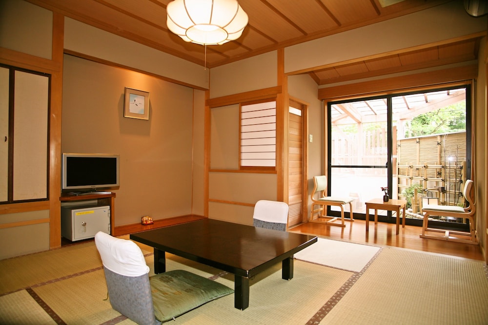 湯の蔵つるや 岡山