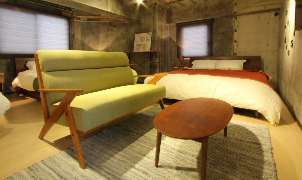 ALPHABED 岡山桃太郎通り 岡山