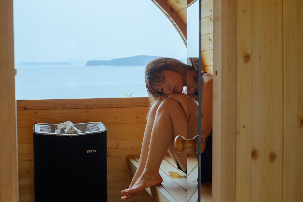 DENIM HOSTEL FLOAT 岡山