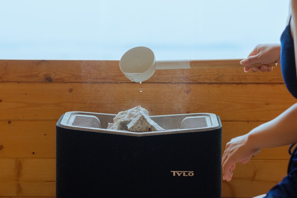 DENIM HOSTEL FLOAT 岡山