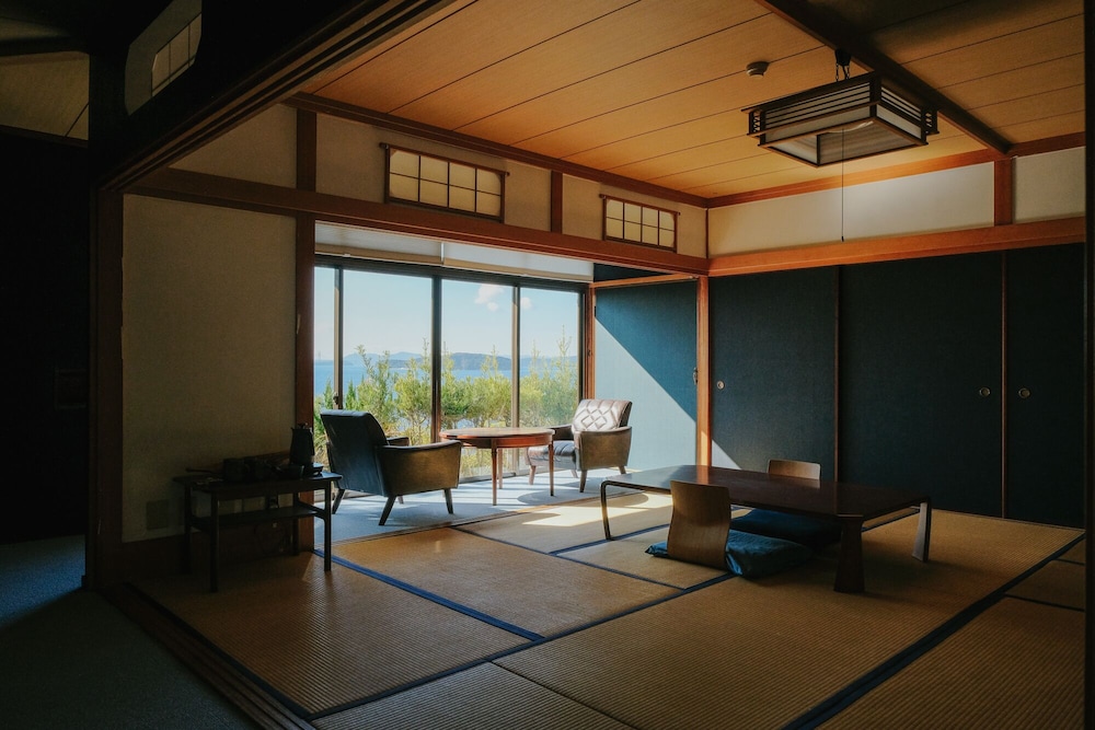 DENIM HOSTEL FLOAT 岡山