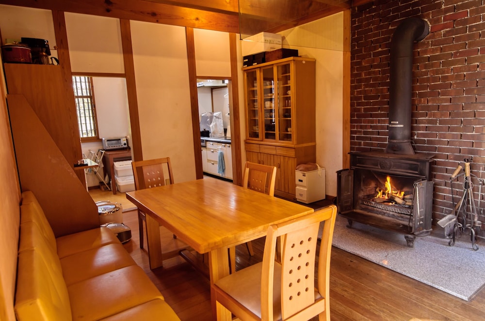 ゲストハウス ELEVEN VILLAGE 吹屋 岡山