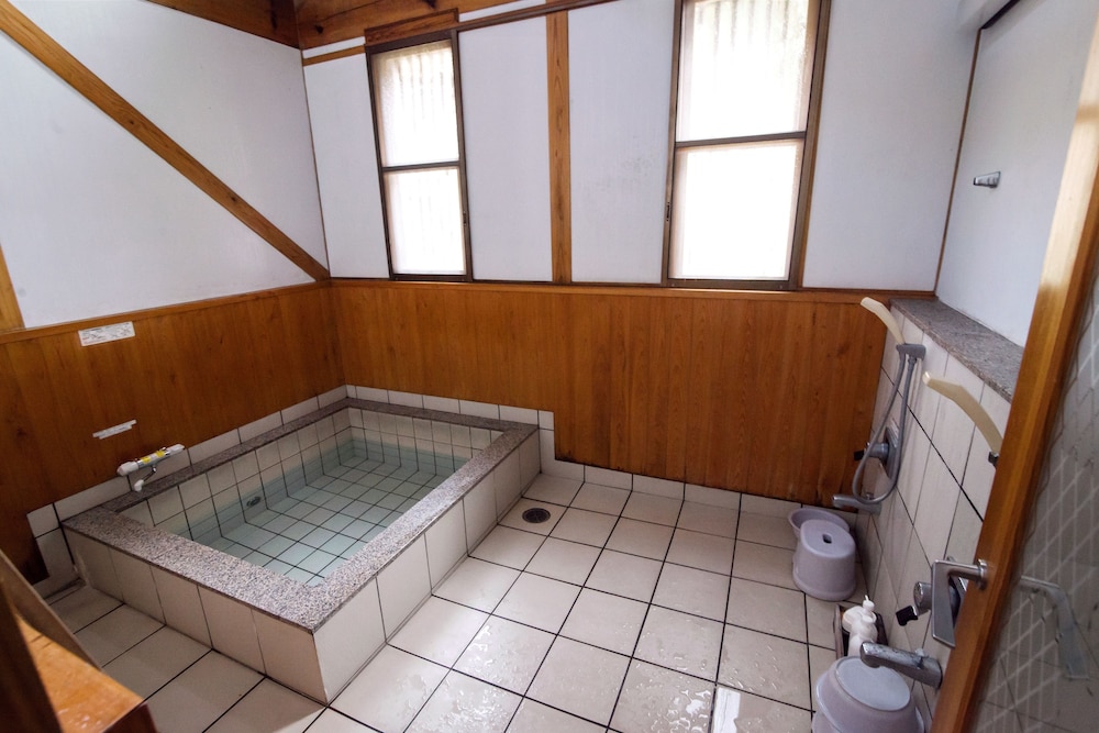 ゲストハウス ELEVEN VILLAGE 吹屋 岡山