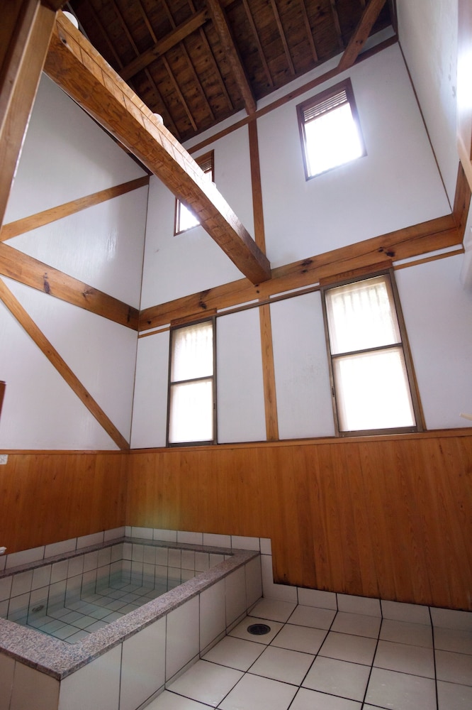 ゲストハウス ELEVEN VILLAGE 吹屋 岡山