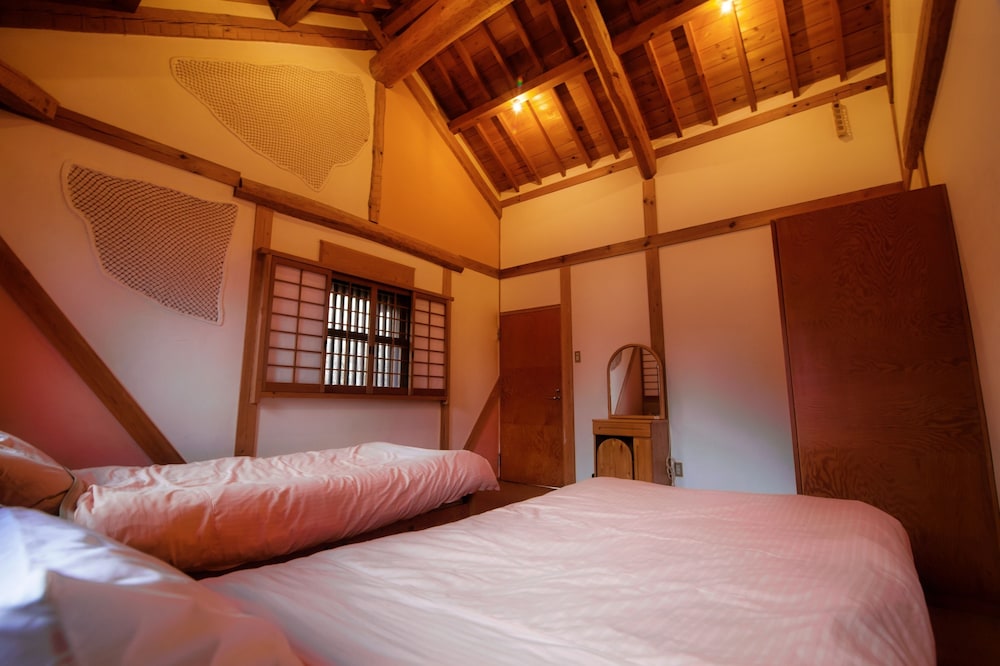 ゲストハウス ELEVEN VILLAGE 吹屋 岡山