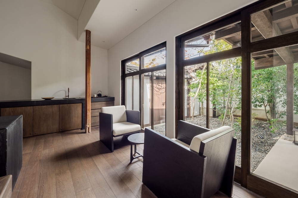 撚る屋 YORUYA 岡山