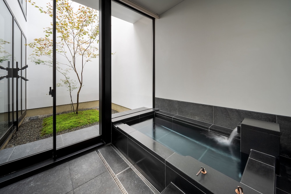 撚る屋 YORUYA 岡山