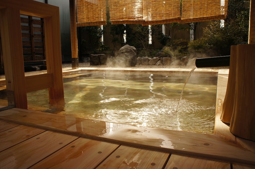 夕景湖畔 すいてんかく 出雲