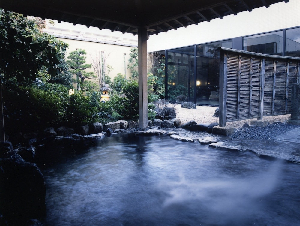 夕景湖畔 すいてんかく 出雲