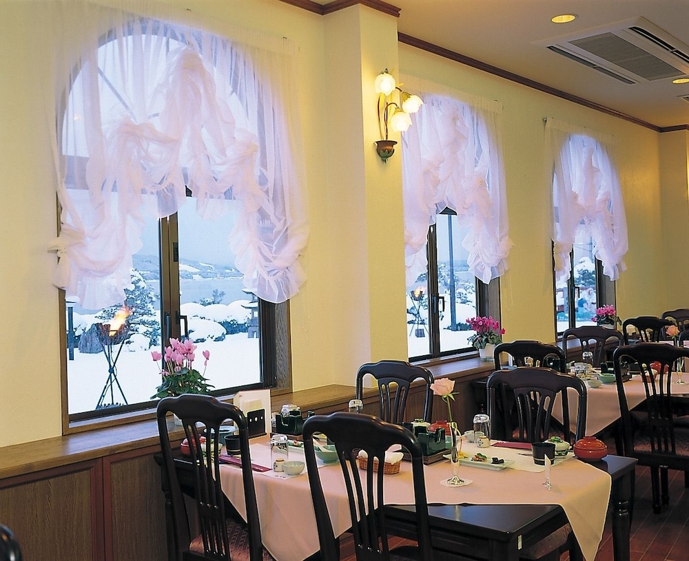 夕景湖畔 すいてんかく 出雲