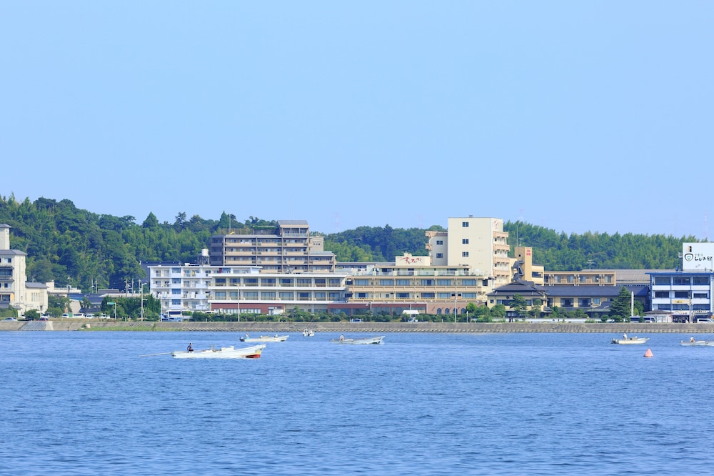 夕景湖畔 すいてんかく 出雲