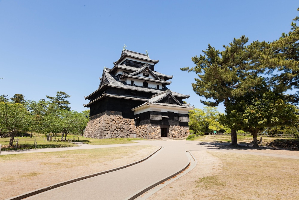 夕景湖畔 すいてんかく 出雲