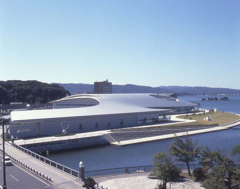 夕景湖畔 すいてんかく 出雲