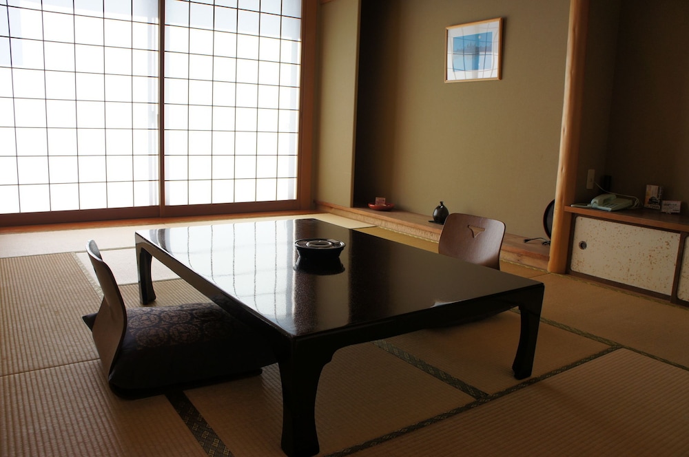 夕景湖畔 すいてんかく 出雲