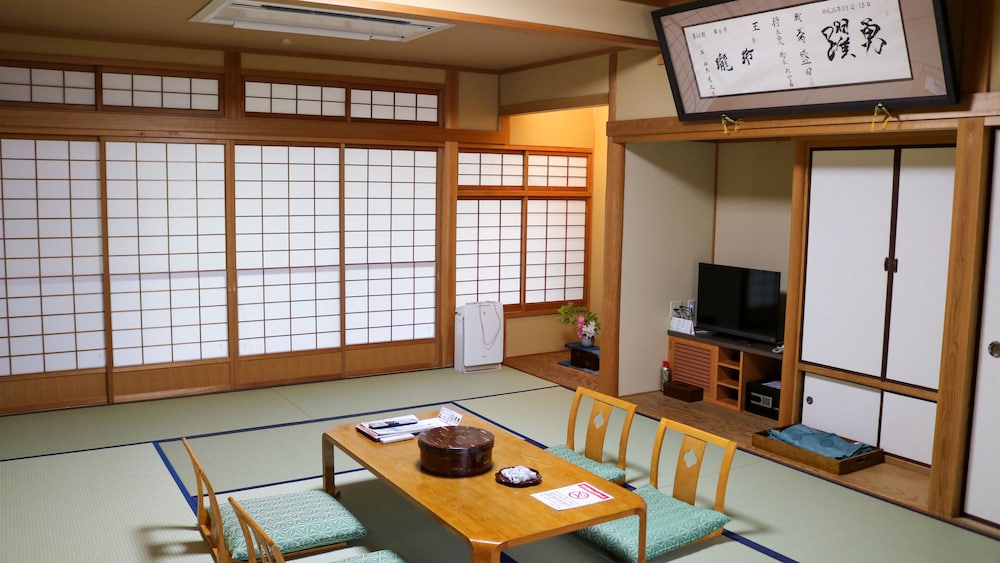 三瓶温泉 国民宿舎さんべ荘 出雲