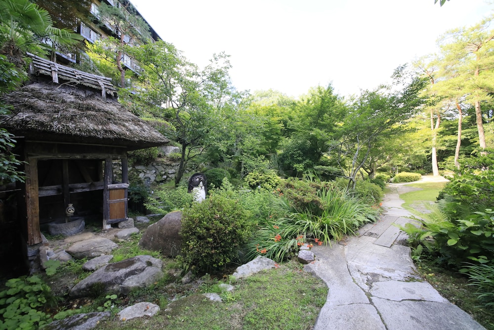 ホテル賀茂川荘 広島