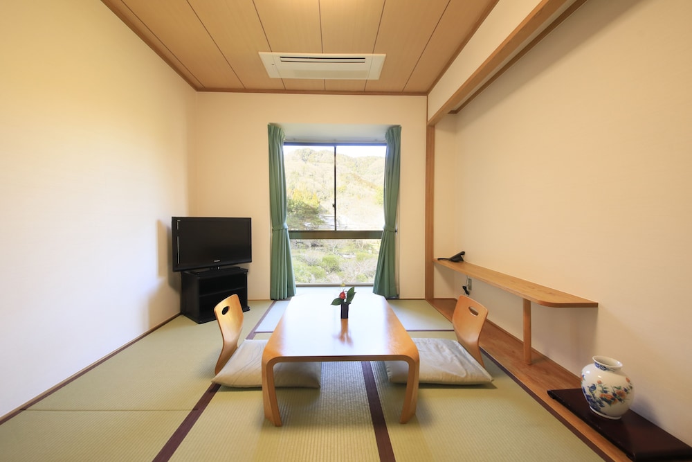 ホテル賀茂川荘 広島
