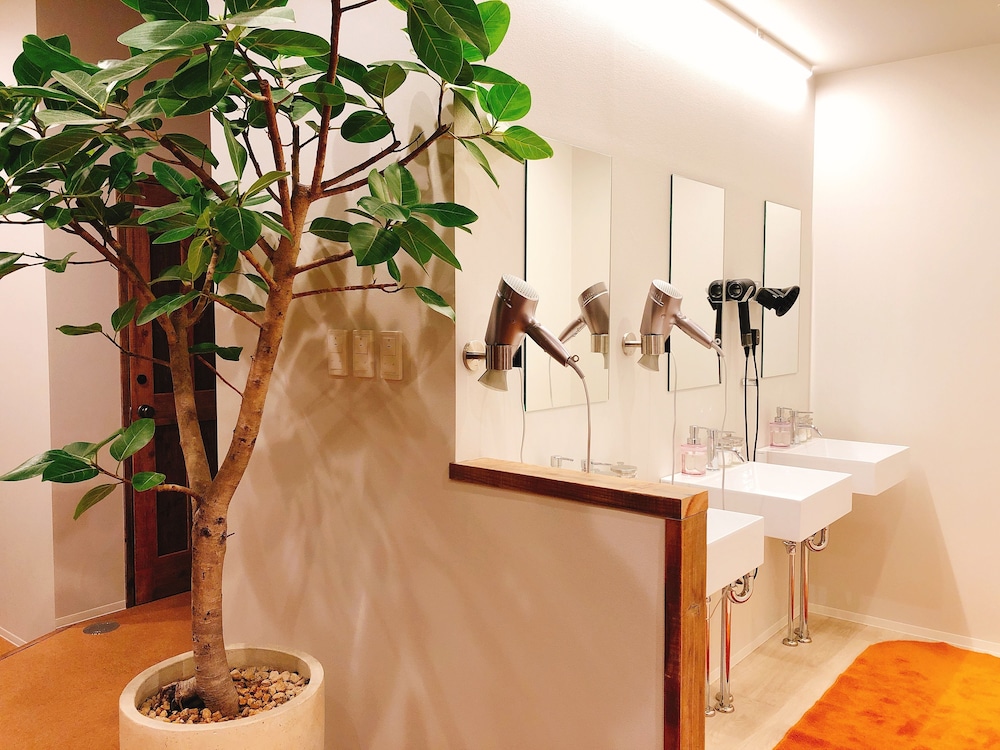アキカフェ イン ゲストハウス 広島