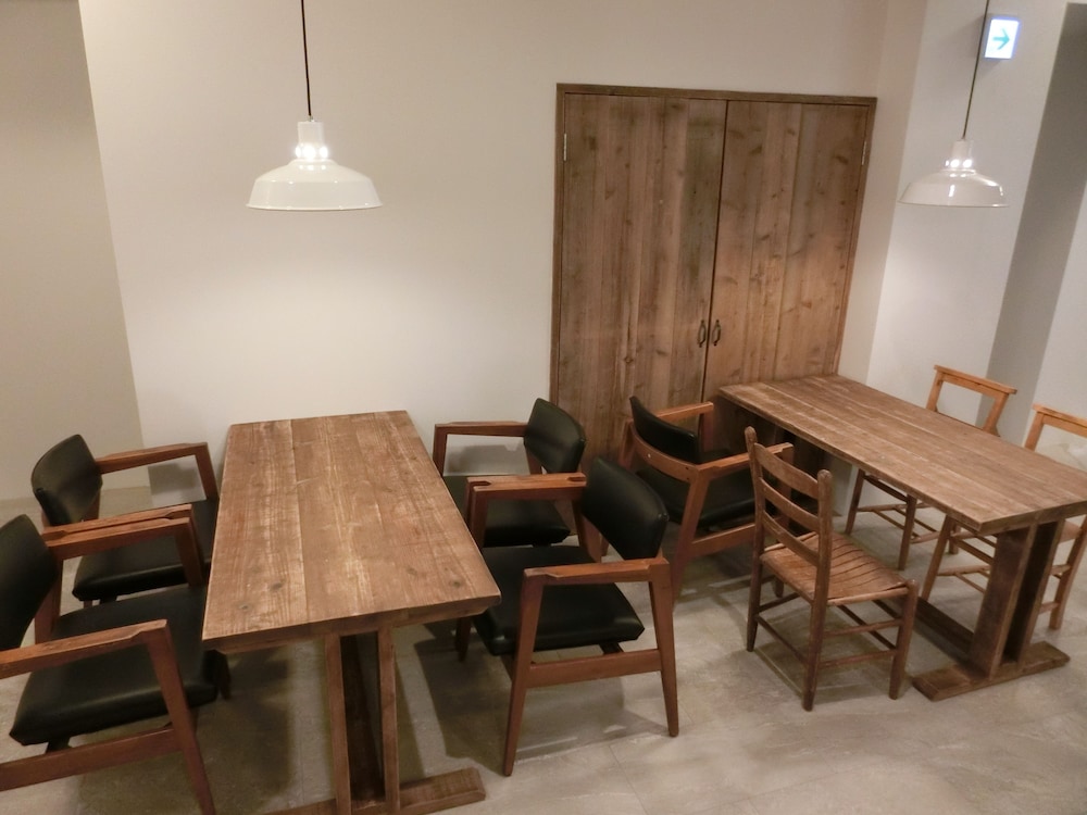 アキカフェ イン ゲストハウス 広島