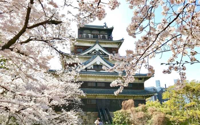川手屋 広島