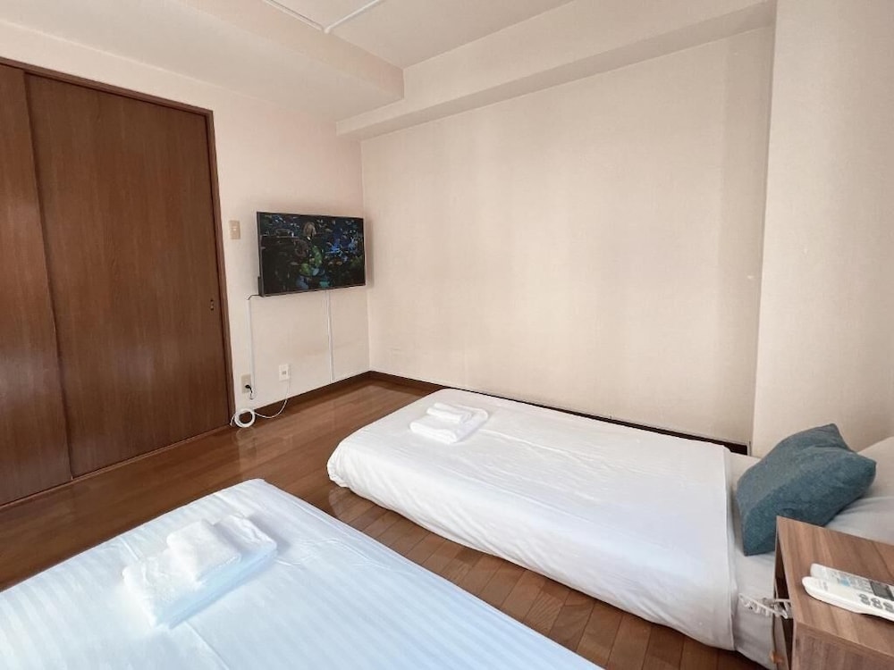 PINE TREE HOTEL 広島