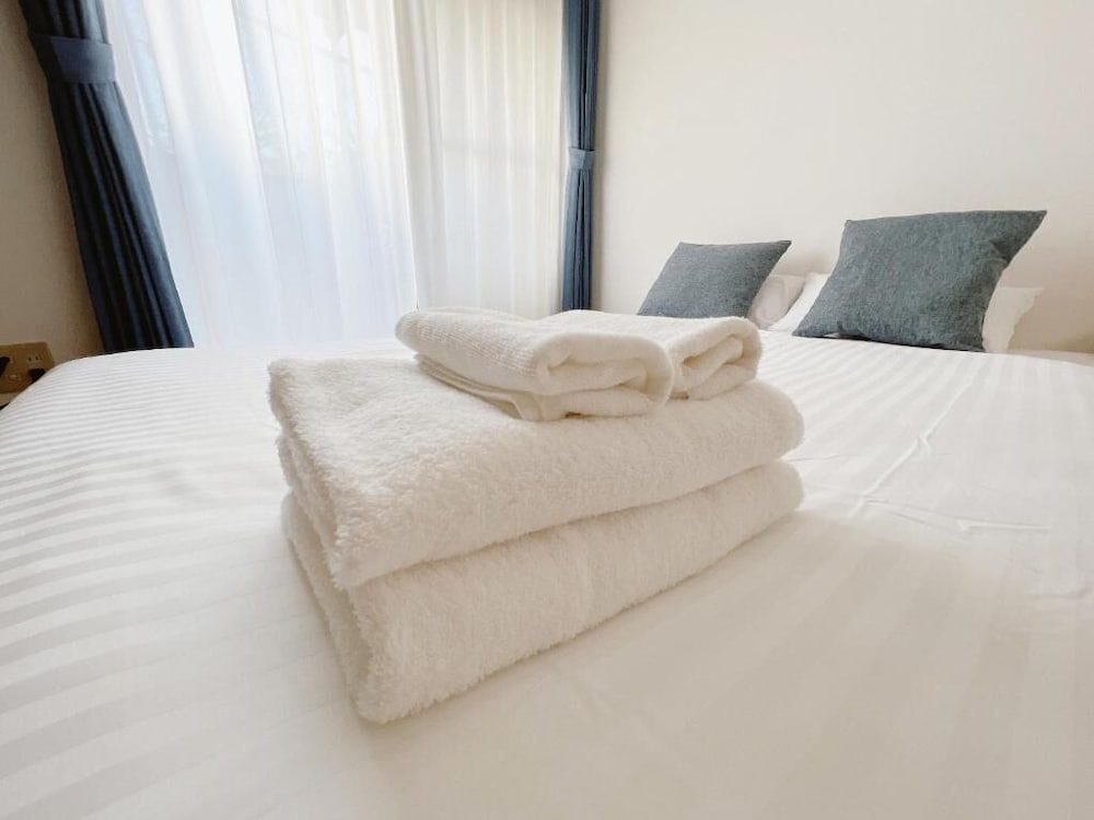 PINE TREE HOTEL 広島