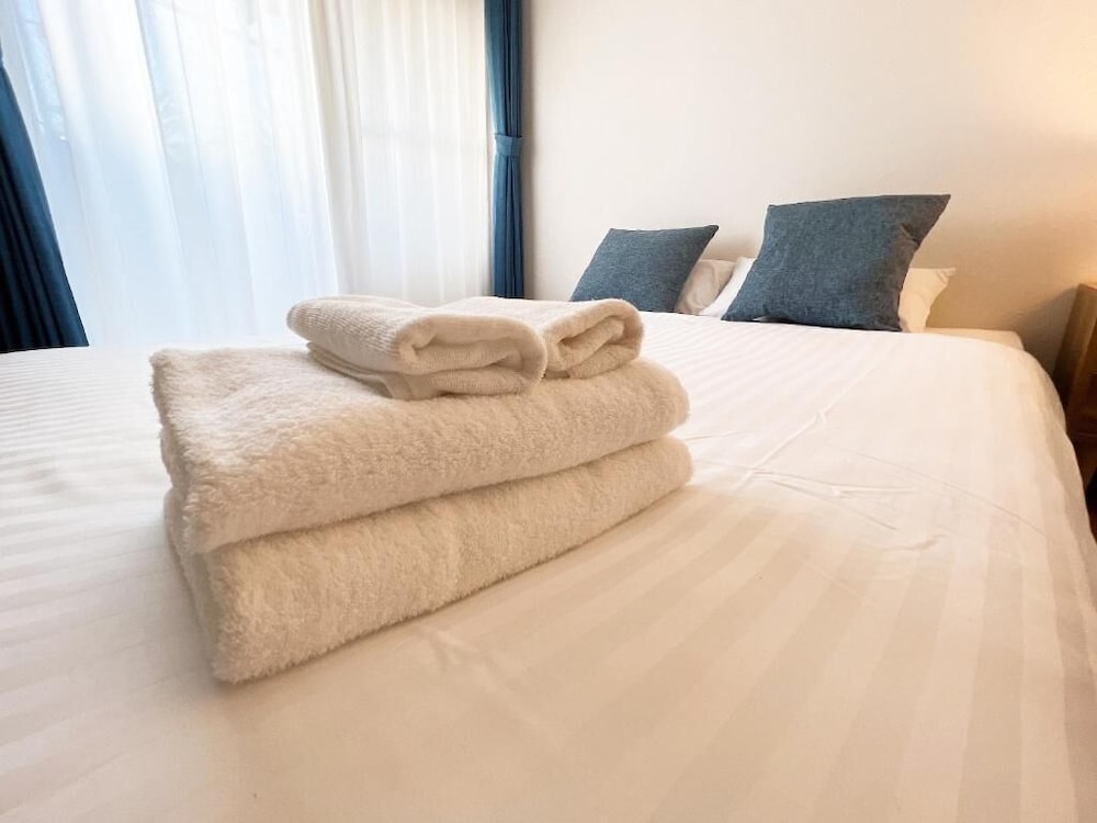 PINE TREE HOTEL 広島