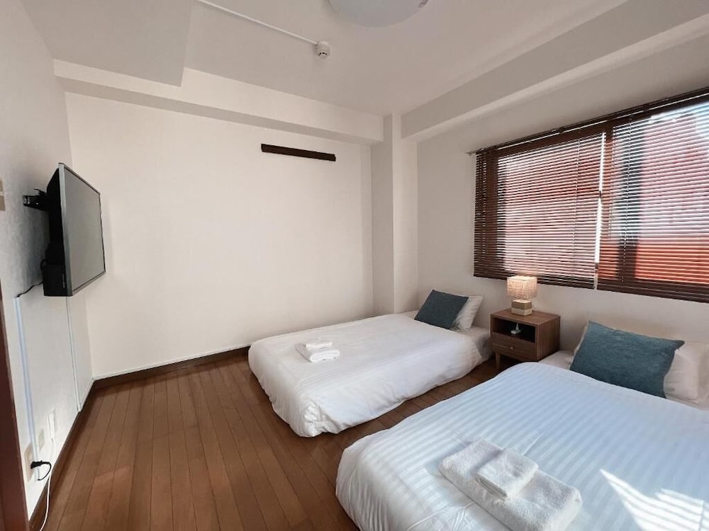 PINE TREE HOTEL 広島