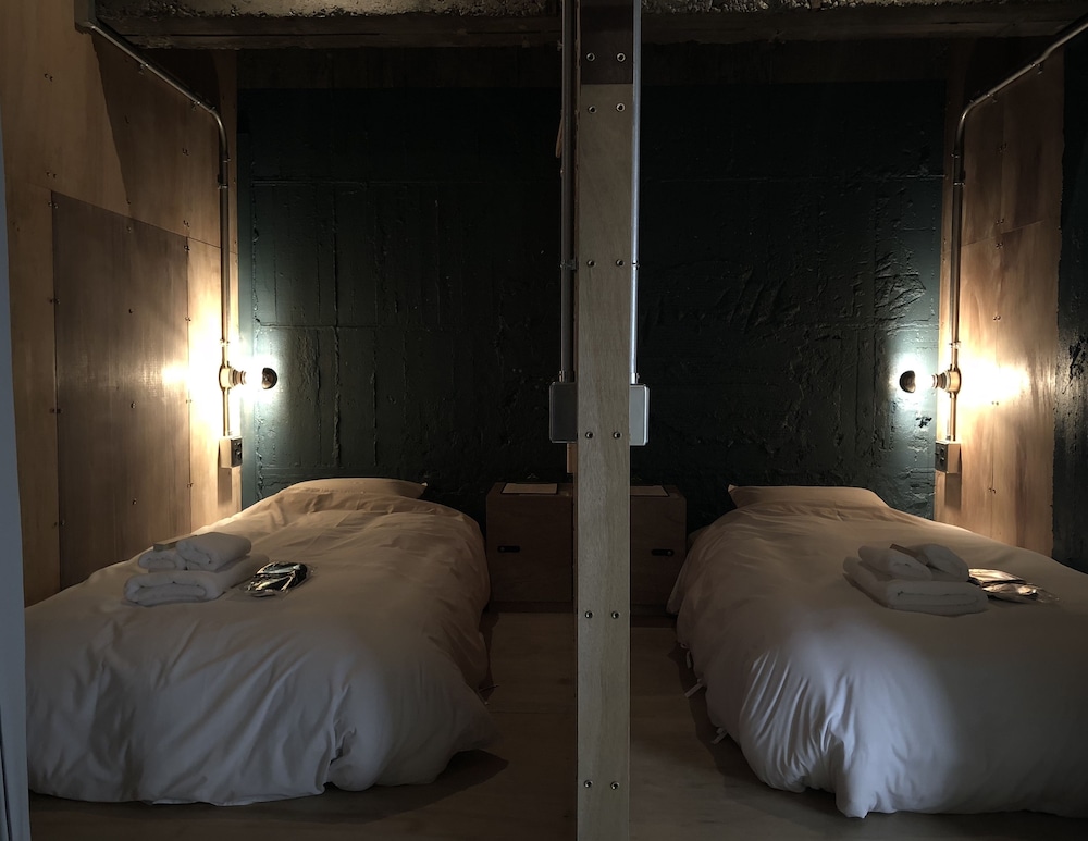 AREA INN FUSHIMICHO FUKUYAMA CASTLE SIDE 1-16 広島