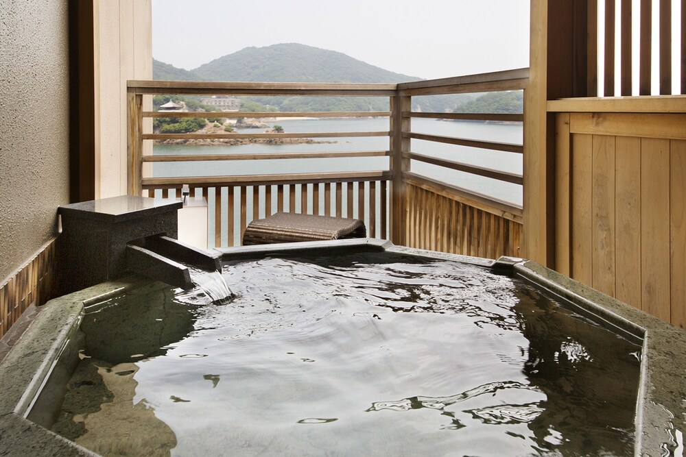 汀邸 遠音近音 広島