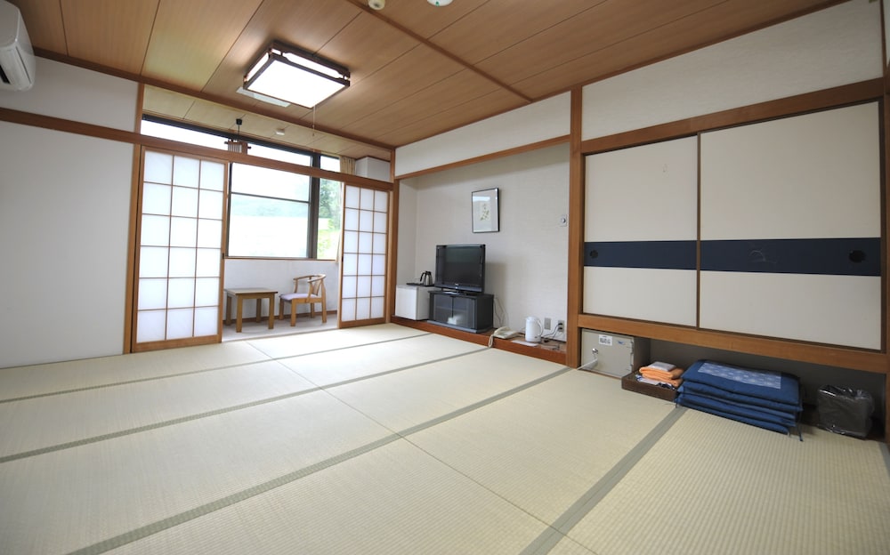 休暇村吾妻山ロッジ 広島