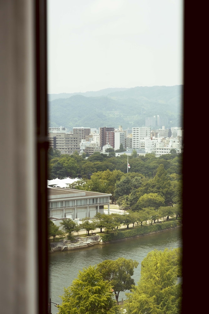 ザ ノット広島 広島