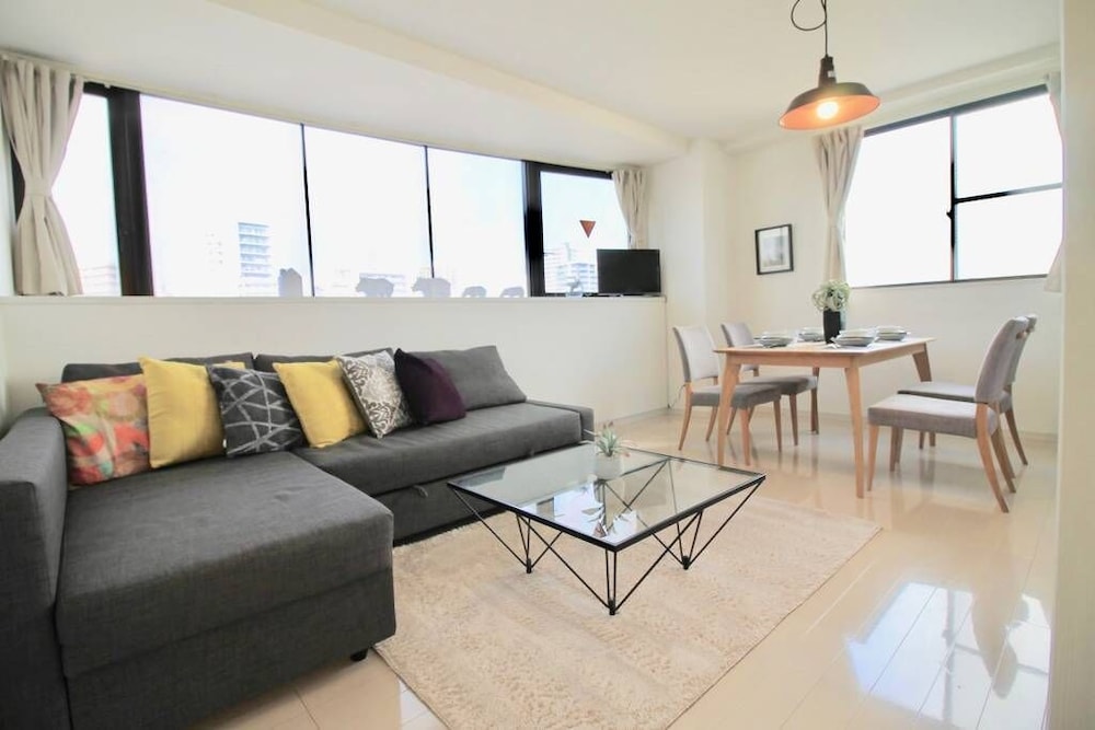 LUXES 比治山 広島